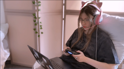 YourSofia Cutie gamer gets ขอเล่นเกมก่อนก็ไม่ได้ avฝรั่ง